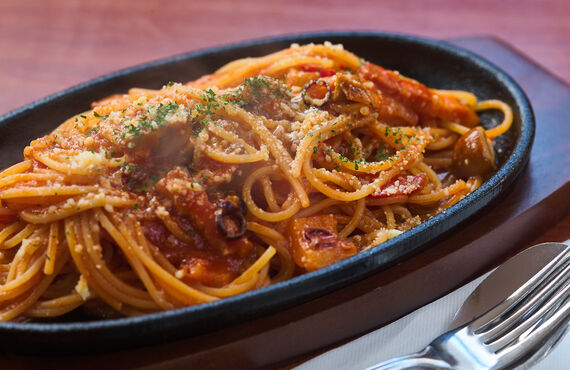 千駄木でおいしいナポリタンが食べられる洋食店　【ダイニングキッチンLegame】